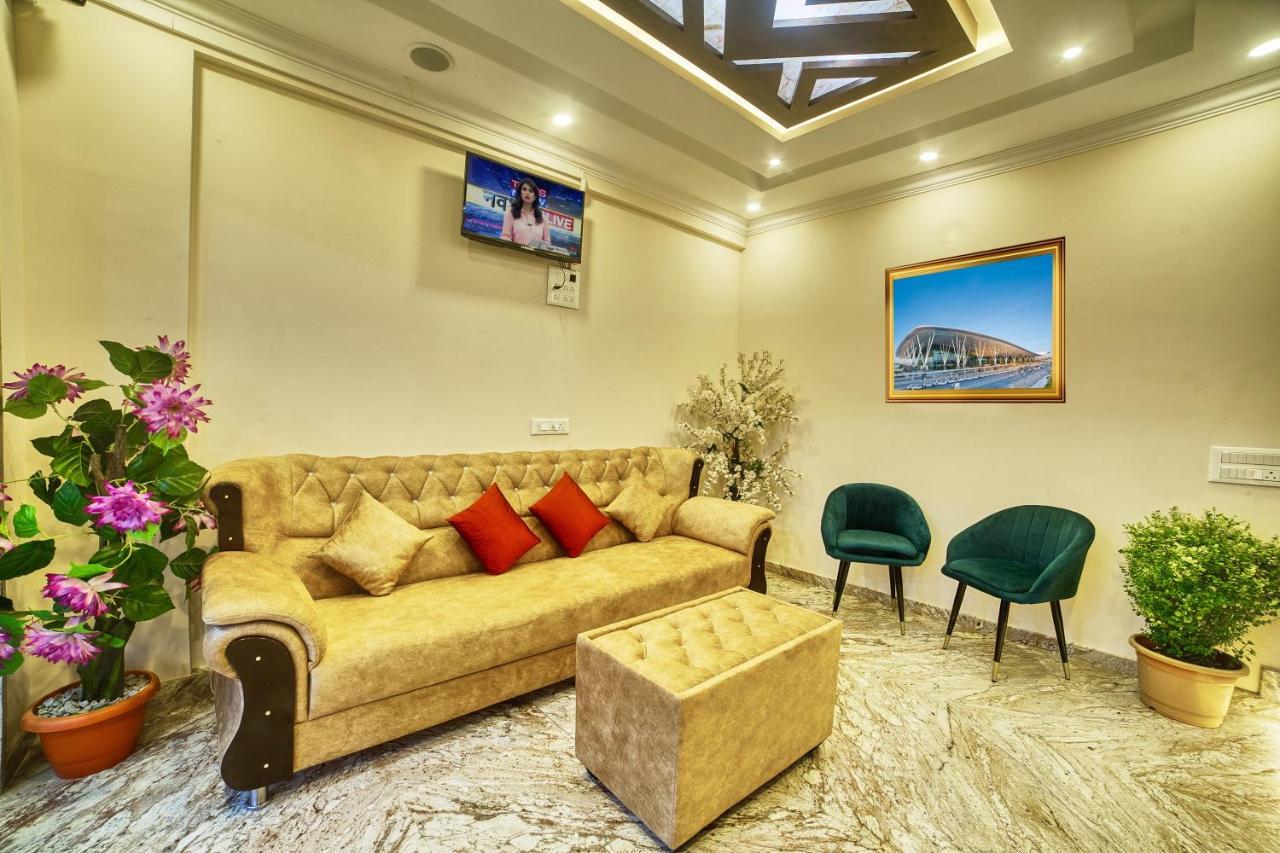 Sm Royal Stay Hotel - Near Bangalore International Airport Devanahalli 外观 照片