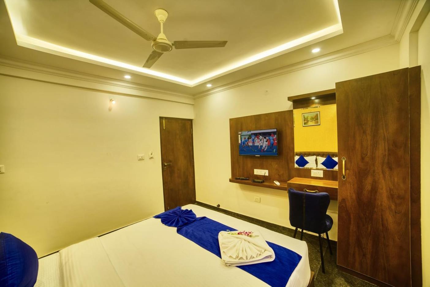 Sm Royal Stay Hotel - Near Bangalore International Airport Devanahalli 外观 照片
